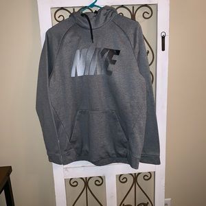 Nike men’s hooded sweatshirt